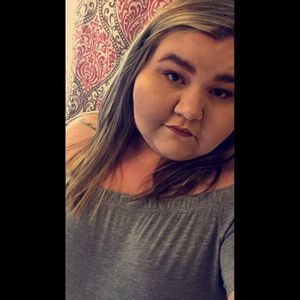 Meet your Posher, Mikala